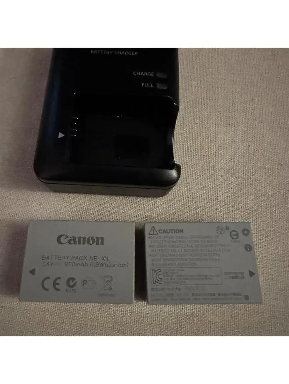 Canon Camera CB-2LC Battery Charger  with 2 NB-10L batteries - NWOT
